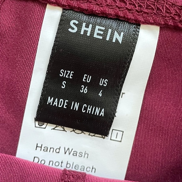 SHEIN Burgundy Mesh Biker Shorts with Pockets - Picture 7 of 9